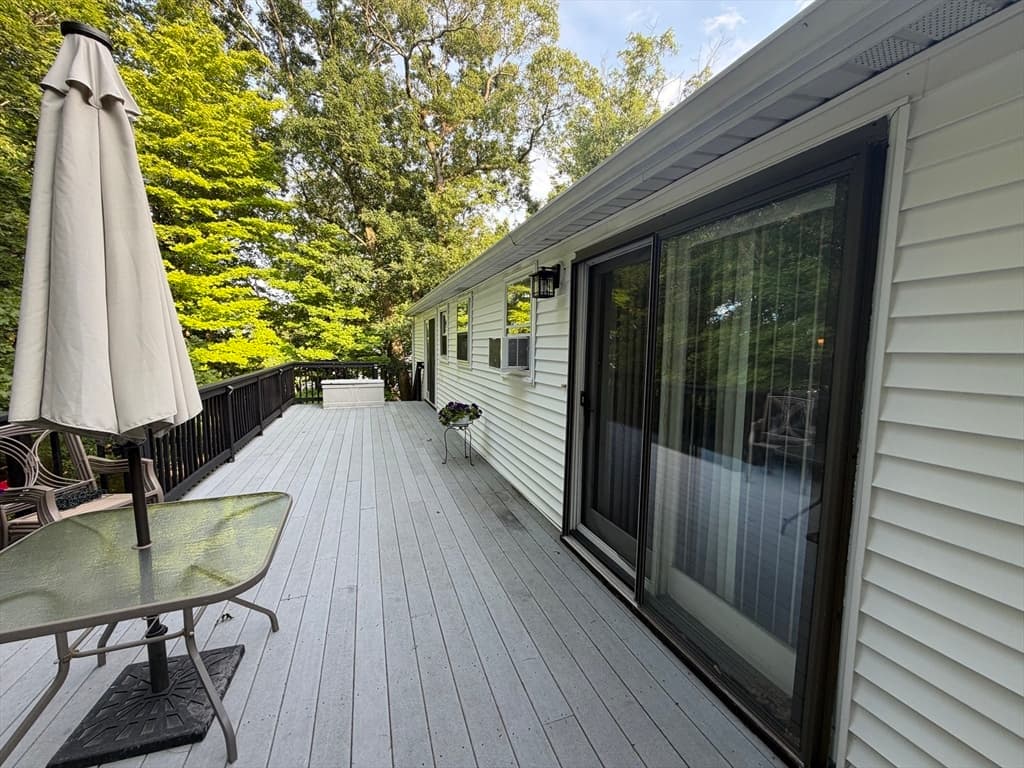 1 Burris Way, Randolph MA 02368 photo 4
