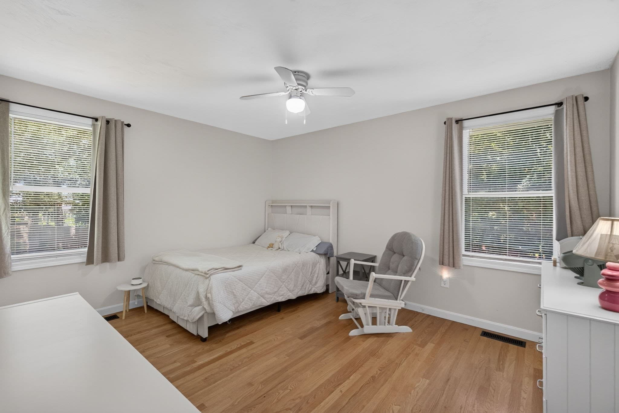 Single Family Residence at 9 Broadview Ave, Berkley MA 02779, Berkley, photo 16 of 40
