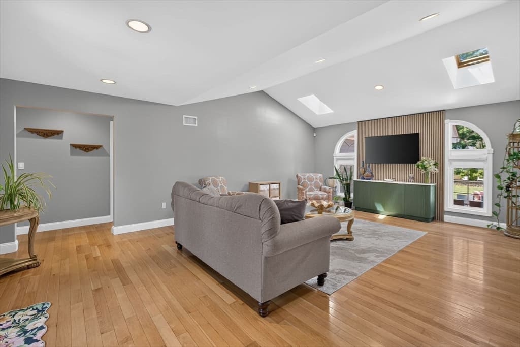 63 Ansel White Dr, Acushnet MA 02743 photo 9