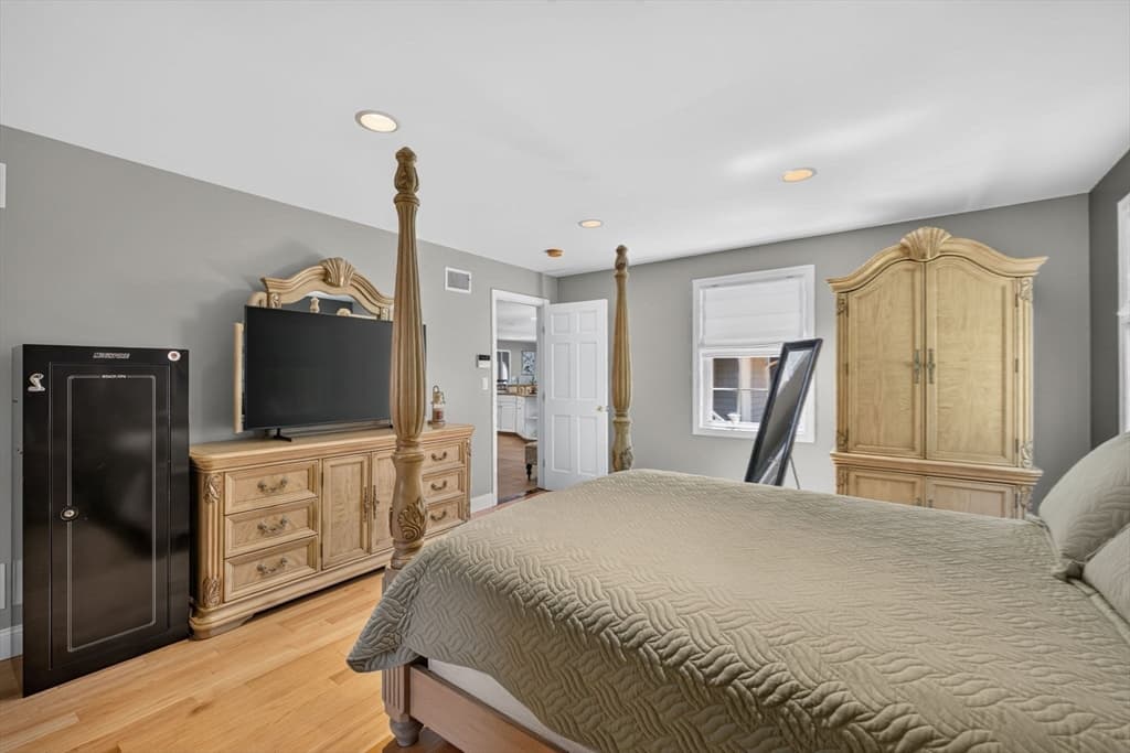 63 Ansel White Dr, Acushnet MA 02743 photo 15