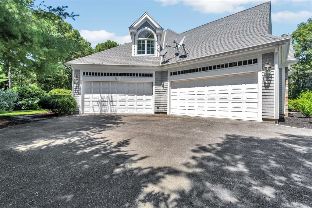 20 Eagle Dr, Mashpee MA 02649 photo 4
