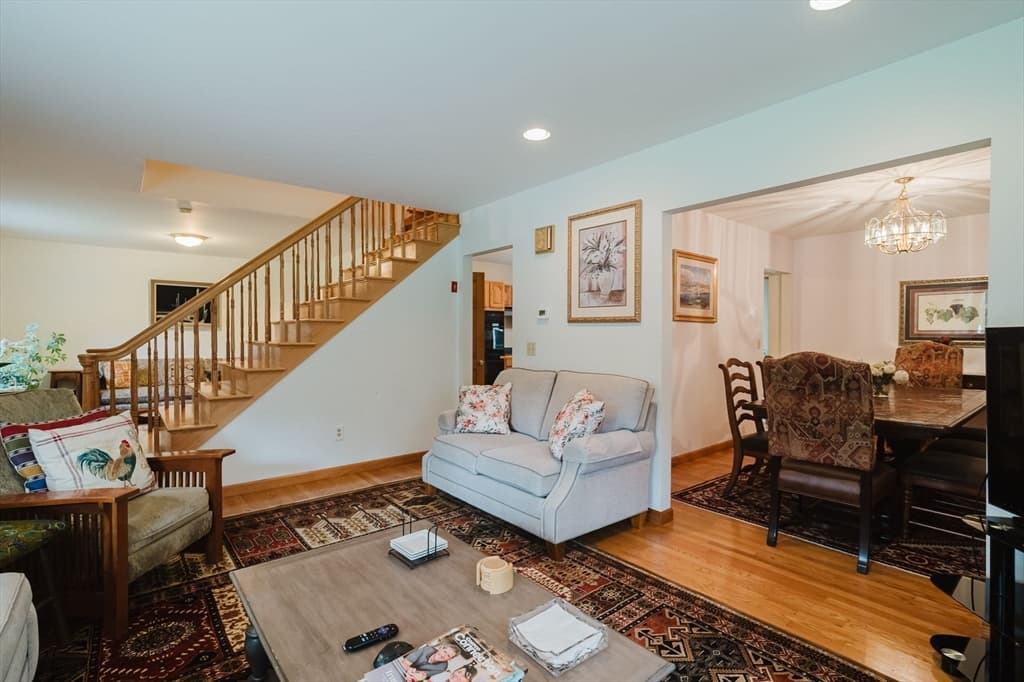 16 Pine Hill Rd, Easthampton MA 01027 photo 6