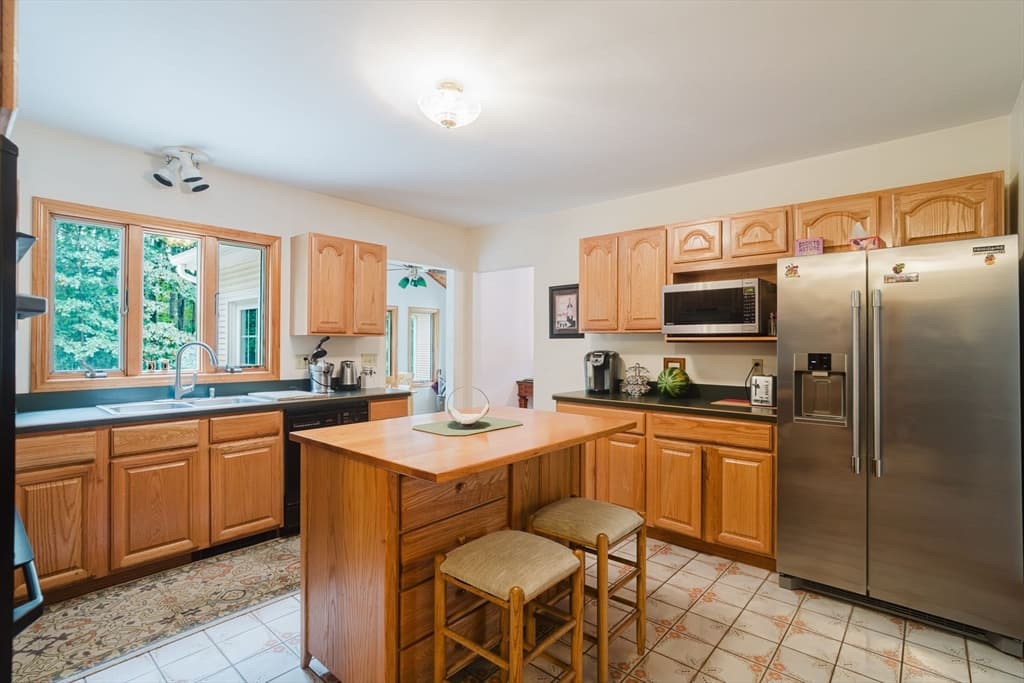 16 Pine Hill Rd, Easthampton MA 01027 photo 10