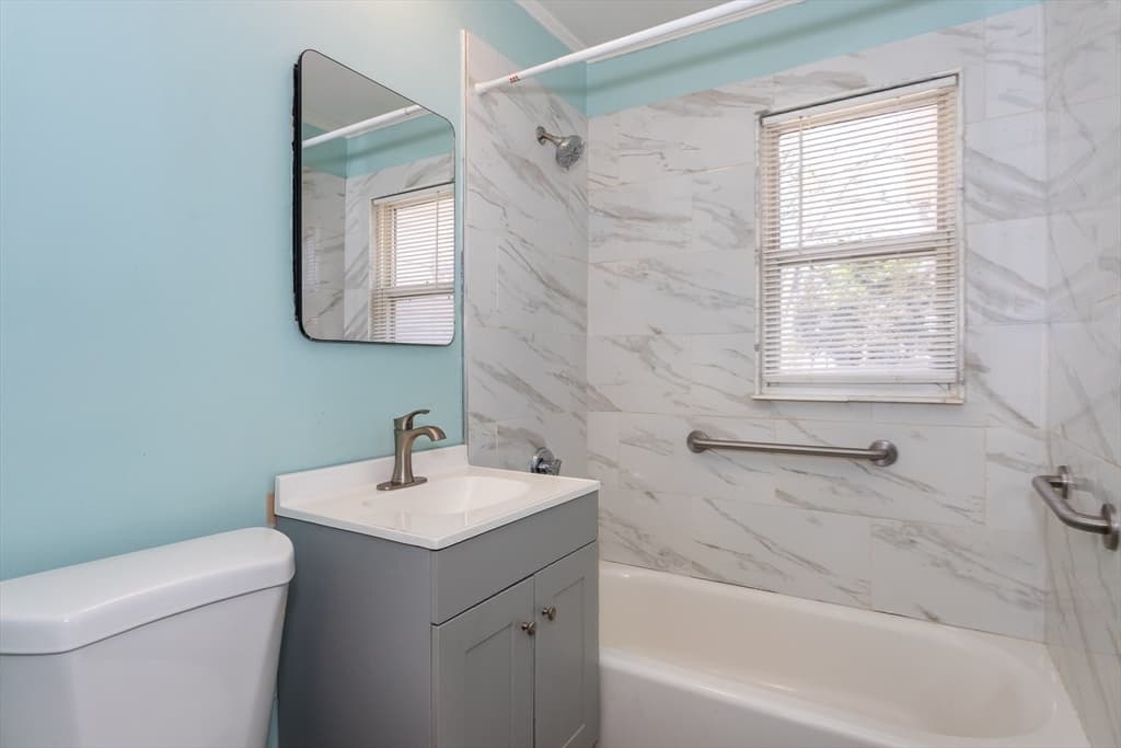 20 Rayburn Rd, Stoughton MA 02072 photo 6