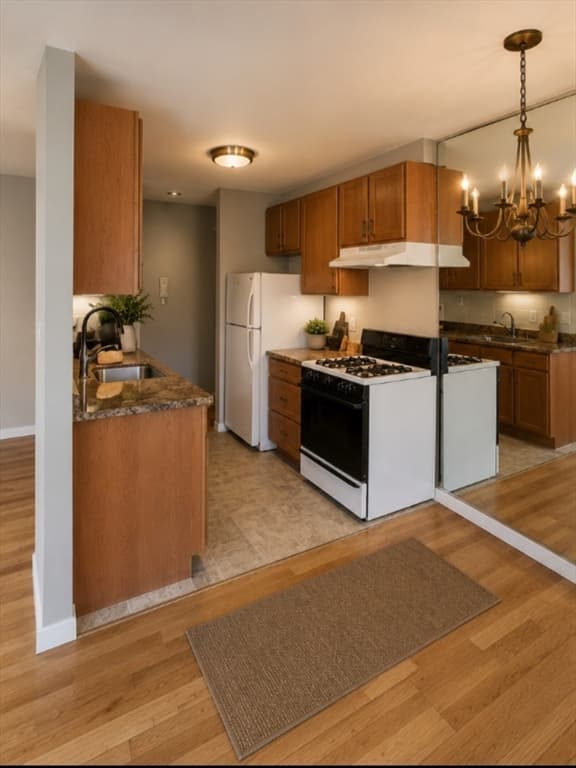 Condominium at 164 Regency Park Dr # 164, Agawam MA 01001, Agawam, photo 5 of 14
