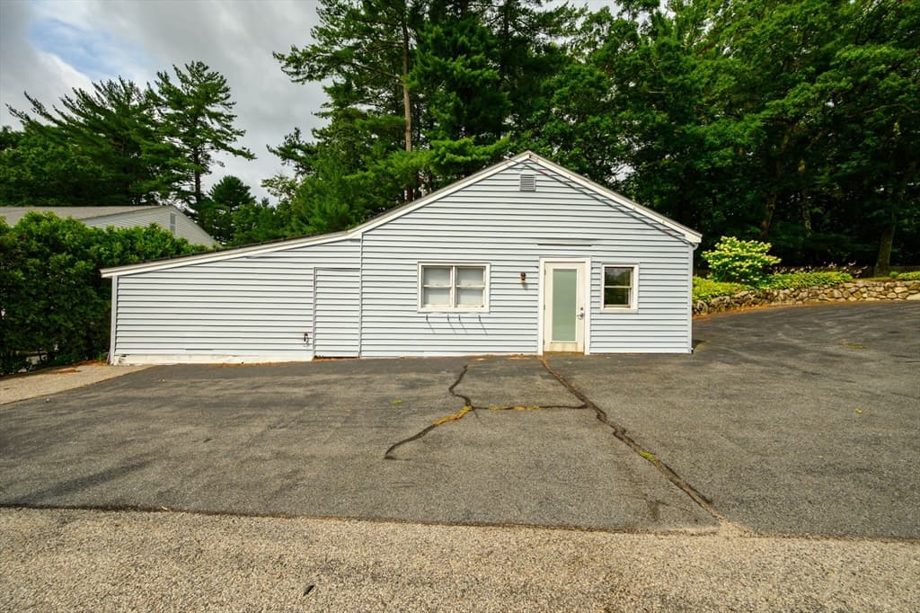 1154 Washington St, Hanover MA 02339 photo 33