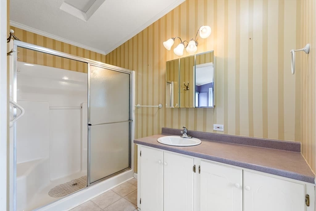 7 Robert Rd, Plainville MA 02762 photo 26