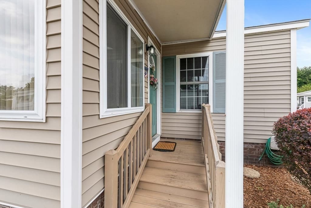 7 Robert Rd, Plainville MA 02762 photo 5