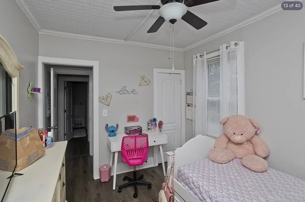 47 Taylor St, Holyoke MA 01040 photo 13