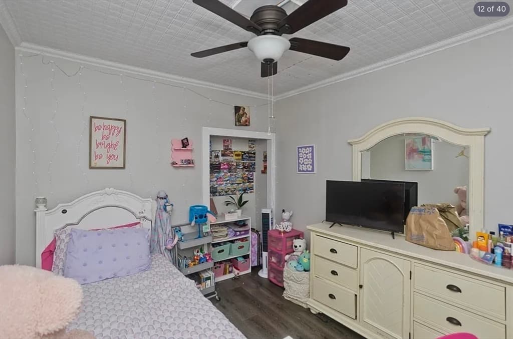 47 Taylor St, Holyoke MA 01040 photo 12