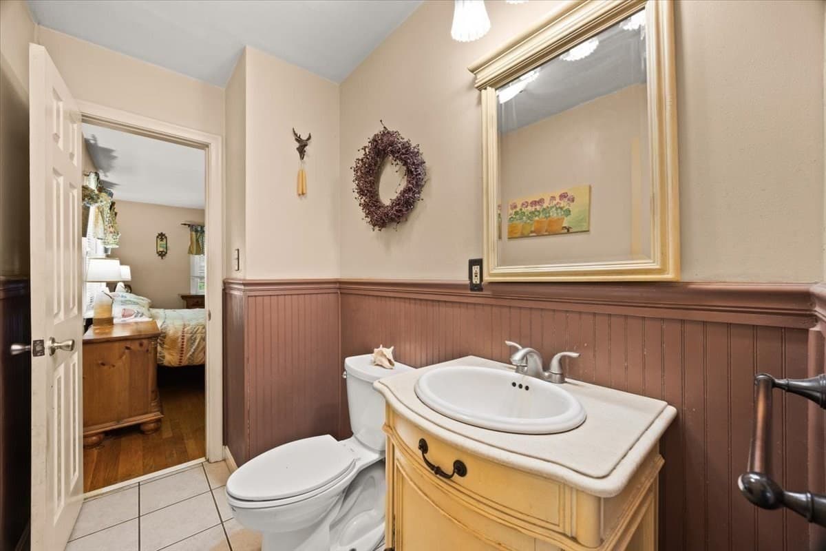 Single Family Residence at 11 Longview Rd, Brockton MA 02301, photo 24 of 39