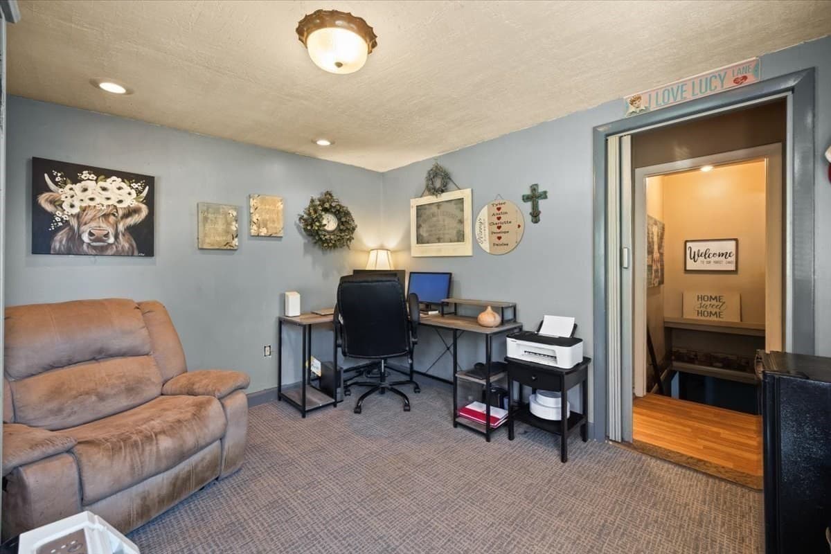 Single Family Residence at 11 Longview Rd, Brockton MA 02301, photo 30 of 39