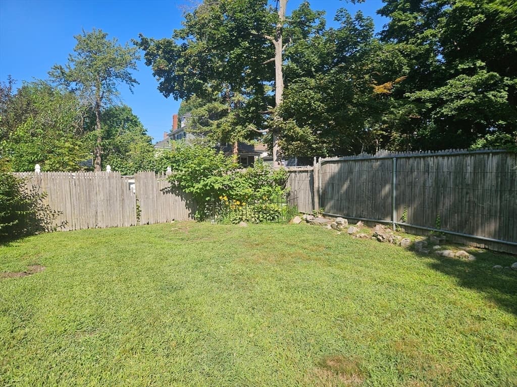 399 Stevens, Lowell MA 01851 photo 5