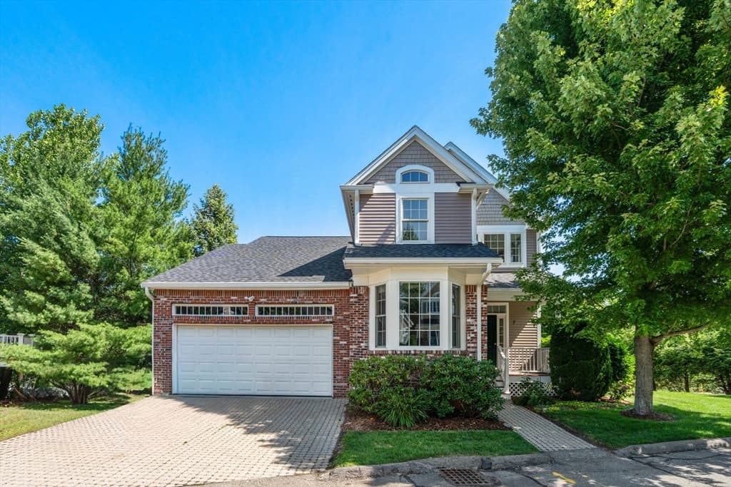 7 Riverwalk Ln # 7, Walpole MA 02032