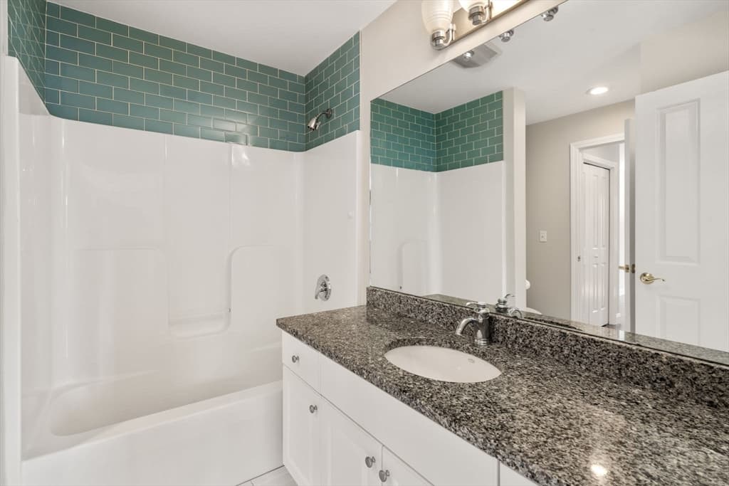 7 Riverwalk Ln # 7, Walpole MA 02032 photo 19