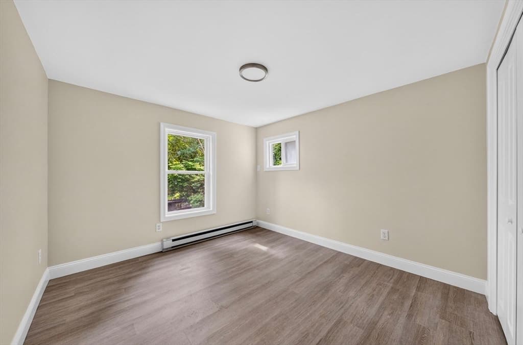 69 Wolcott Ave, Dartmouth MA 02747 photo 13
