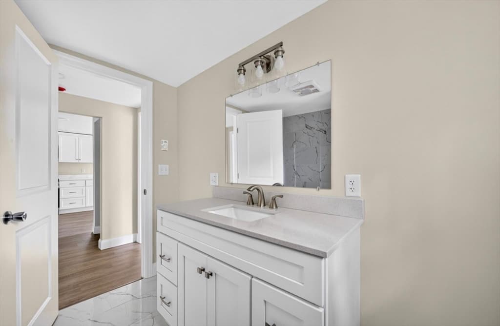 69 Wolcott Ave, Dartmouth MA 02747 photo 16