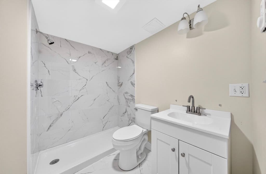 69 Wolcott Ave, Dartmouth MA 02747 photo 22