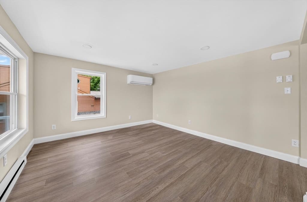 69 Wolcott Ave, Dartmouth MA 02747 photo 5