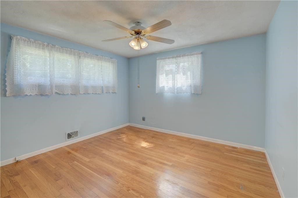 Single Family Residence at 16 Superior St, Warwick RI 02886, Warwick, photo 17 of 35
