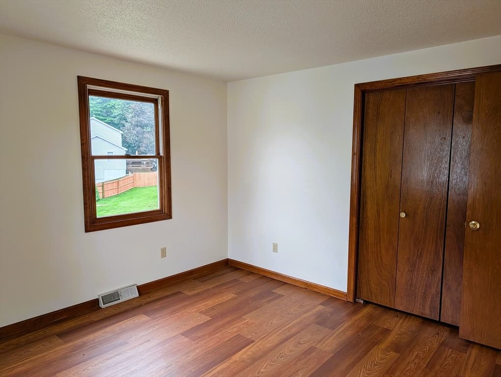 22 Pine Needle Ln, Springfield MA 01118 photo 13