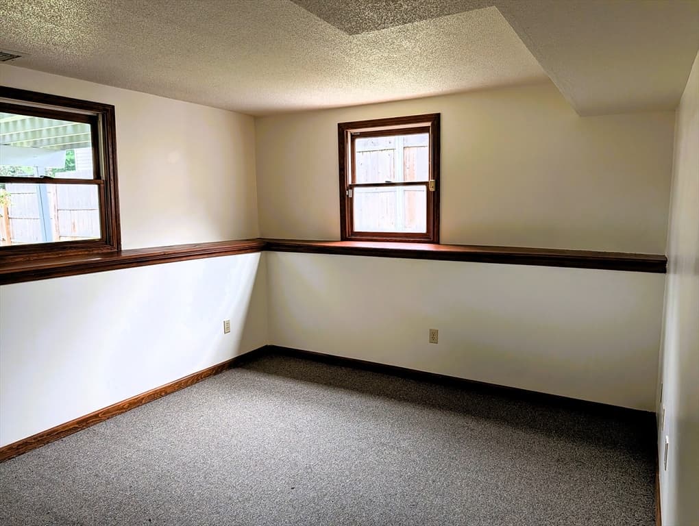 22 Pine Needle Ln, Springfield MA 01118 photo 20