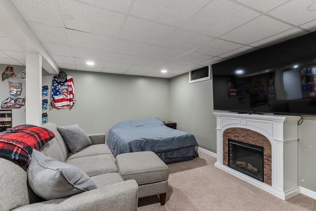 229 Tispaquin St, Middleboro MA 02346 photo 32