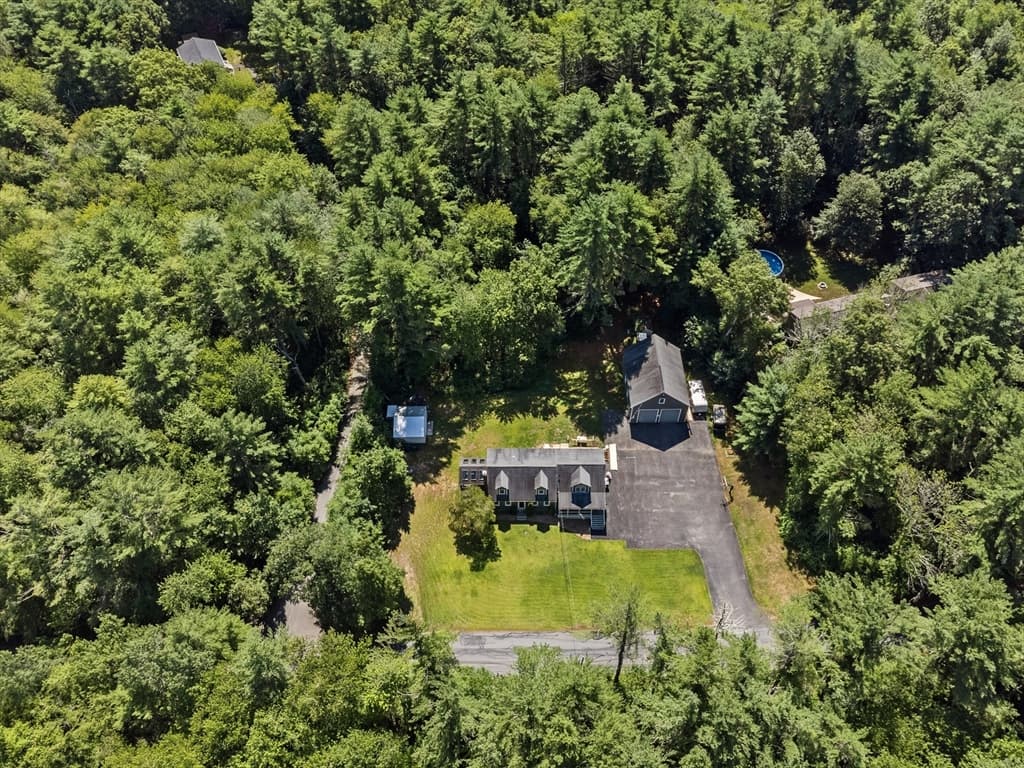229 Tispaquin St, Middleboro MA 02346 photo 37