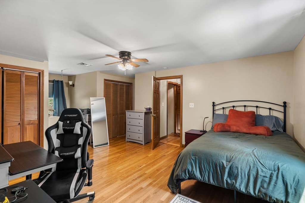 229 Tispaquin St, Middleboro MA 02346 photo 25