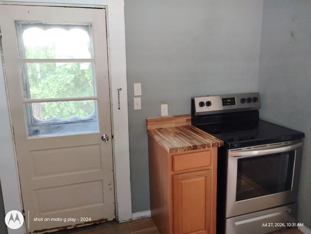 7 Pleasant Street, Ware MA 01082 photo 12