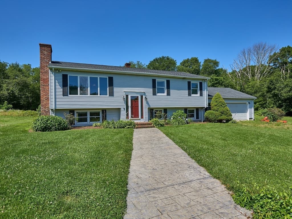 554 Sharps Lot Road, Swansea MA 02777 photo 2