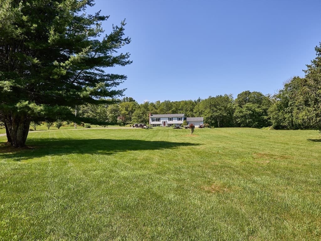 554 Sharps Lot Road, Swansea MA 02777