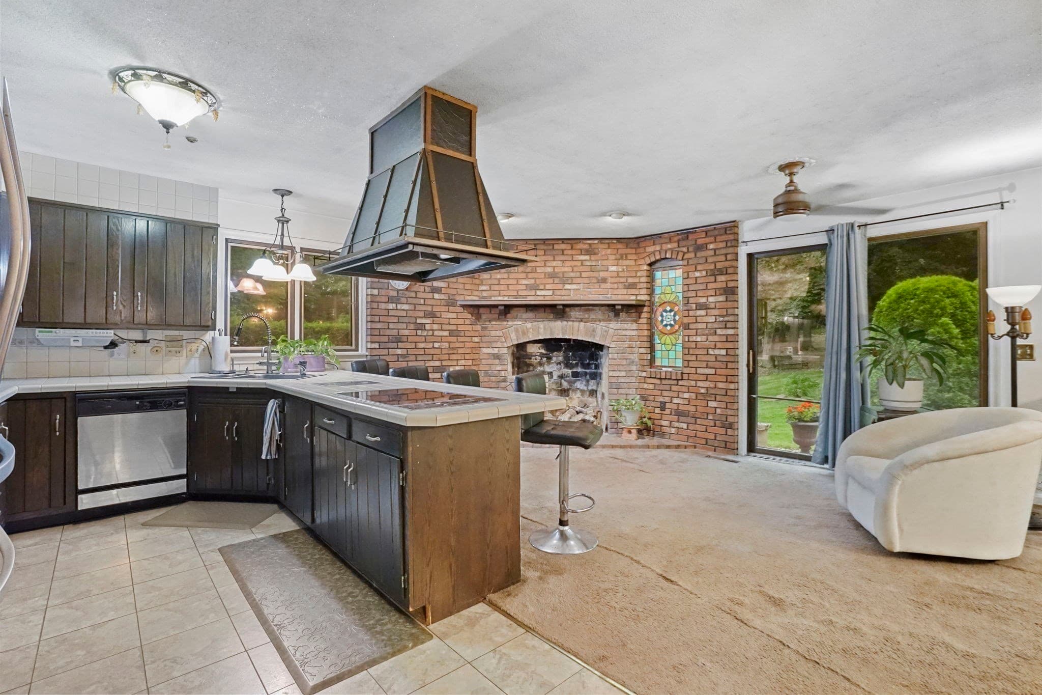 Single Family Residence at 30 Dicsal Ln, Holyoke MA 01040, Holyoke, photo 16 of 41