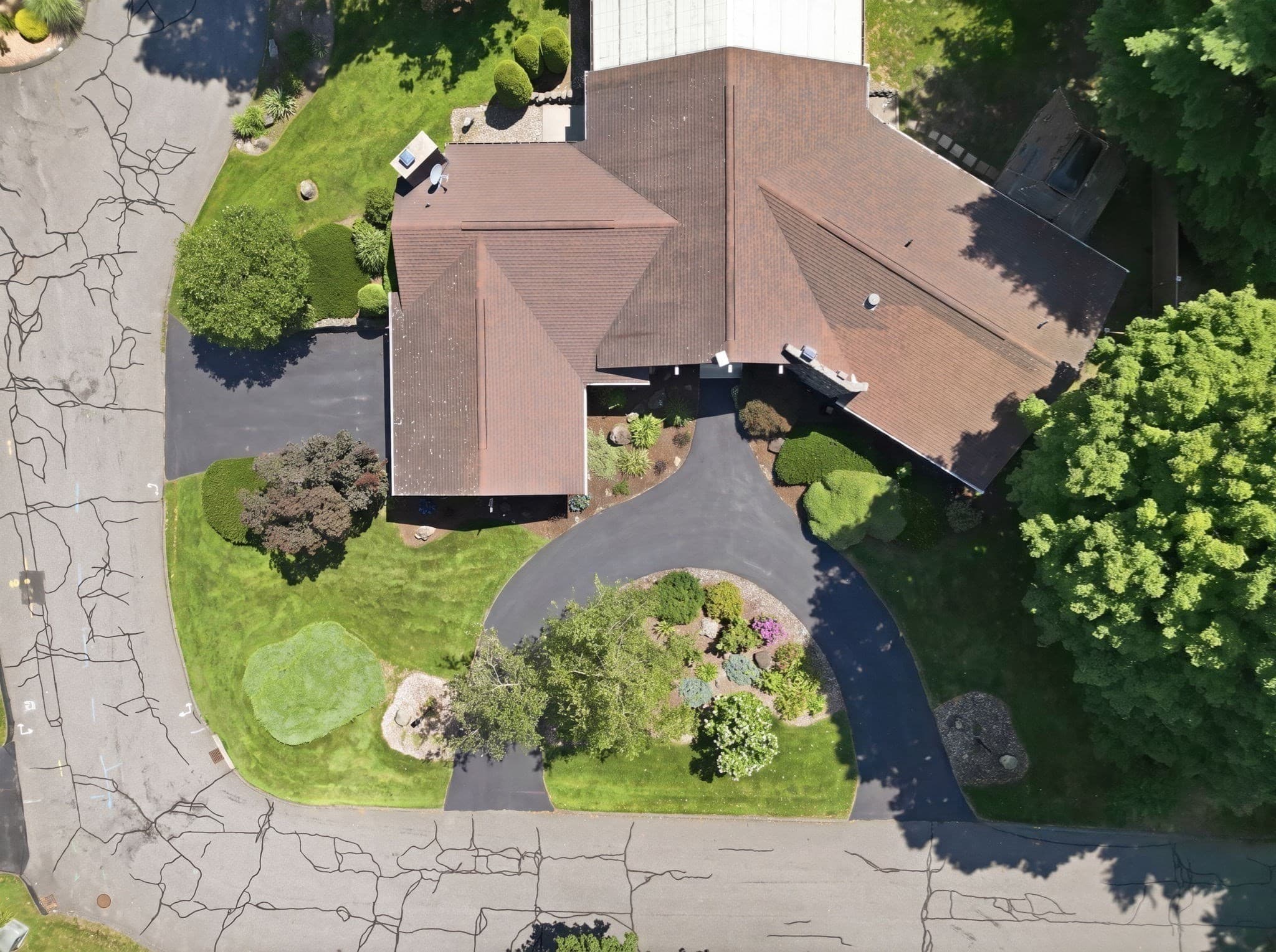 Single Family Residence at 30 Dicsal Ln, Holyoke MA 01040, Holyoke, photo 36 of 41