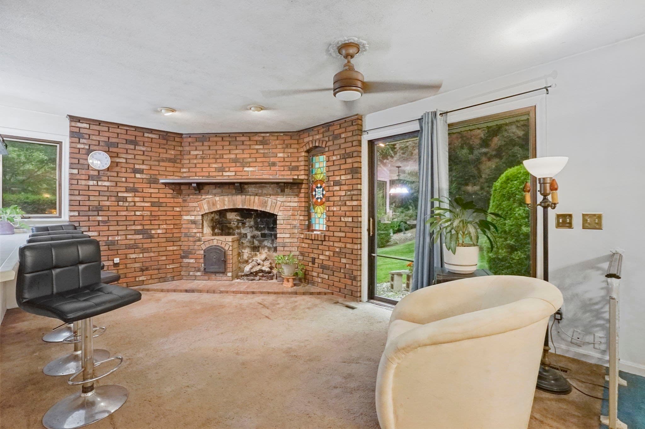 Single Family Residence at 30 Dicsal Ln, Holyoke MA 01040, Holyoke, photo 19 of 41