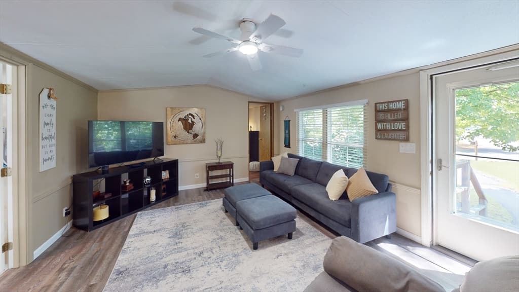 6 Saturn Ln, Nashua NH 03062 photo 8