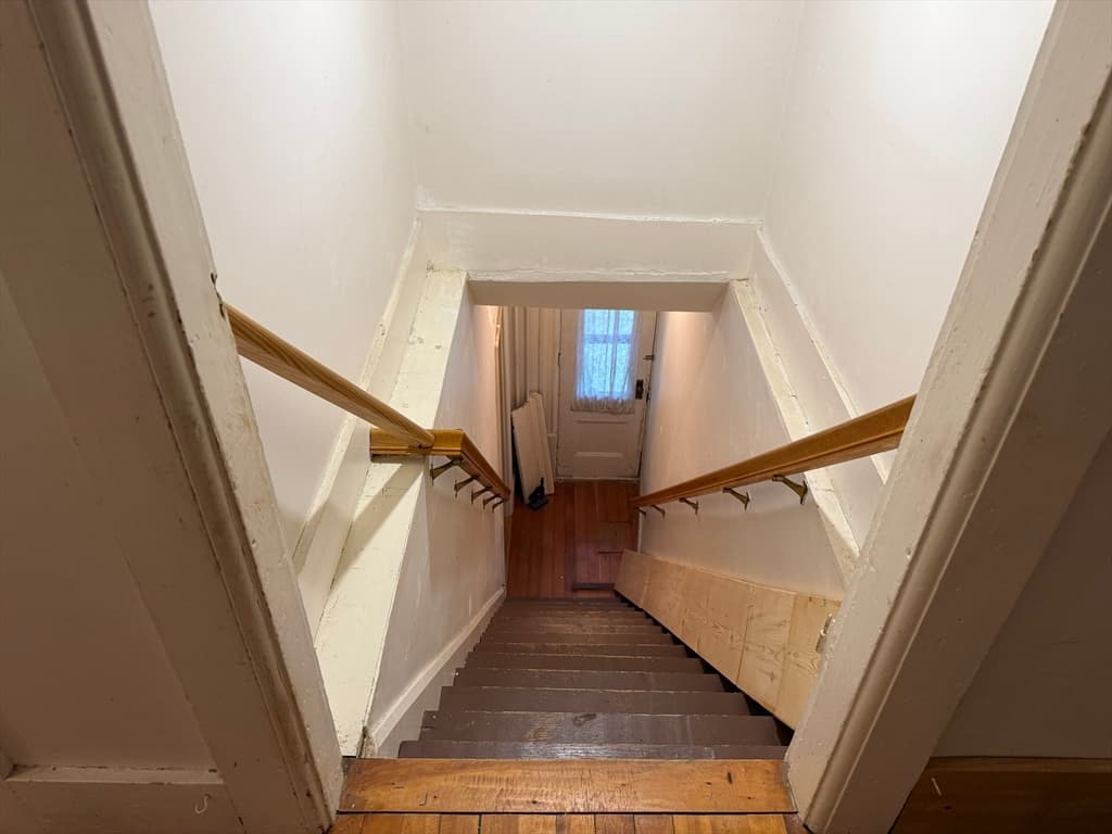 8 Hawes St, Fitchburg MA 01420 photo 18