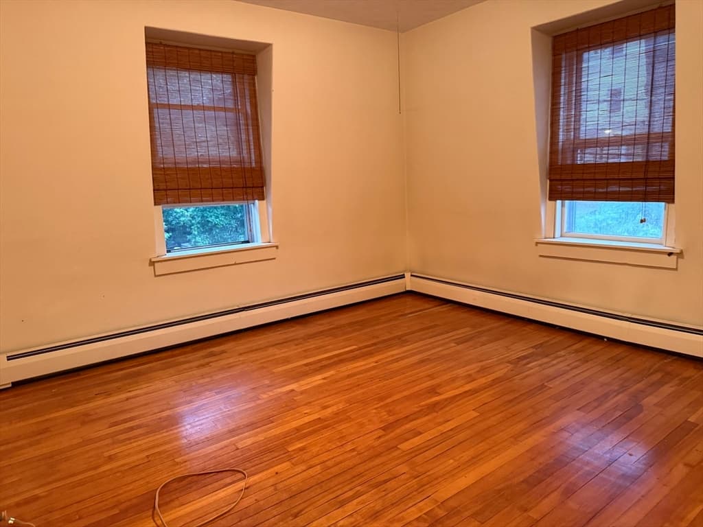 8 Hawes St, Fitchburg MA 01420 photo 15