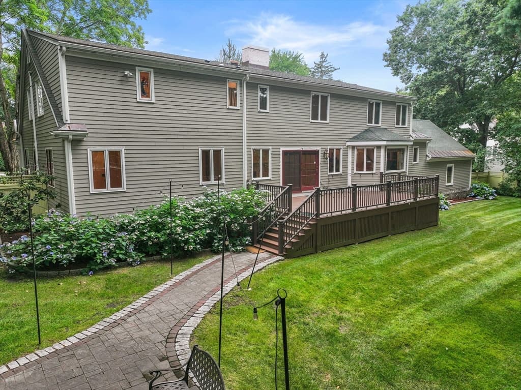 23 Bellevue, Wellesley MA 02481 photo 3