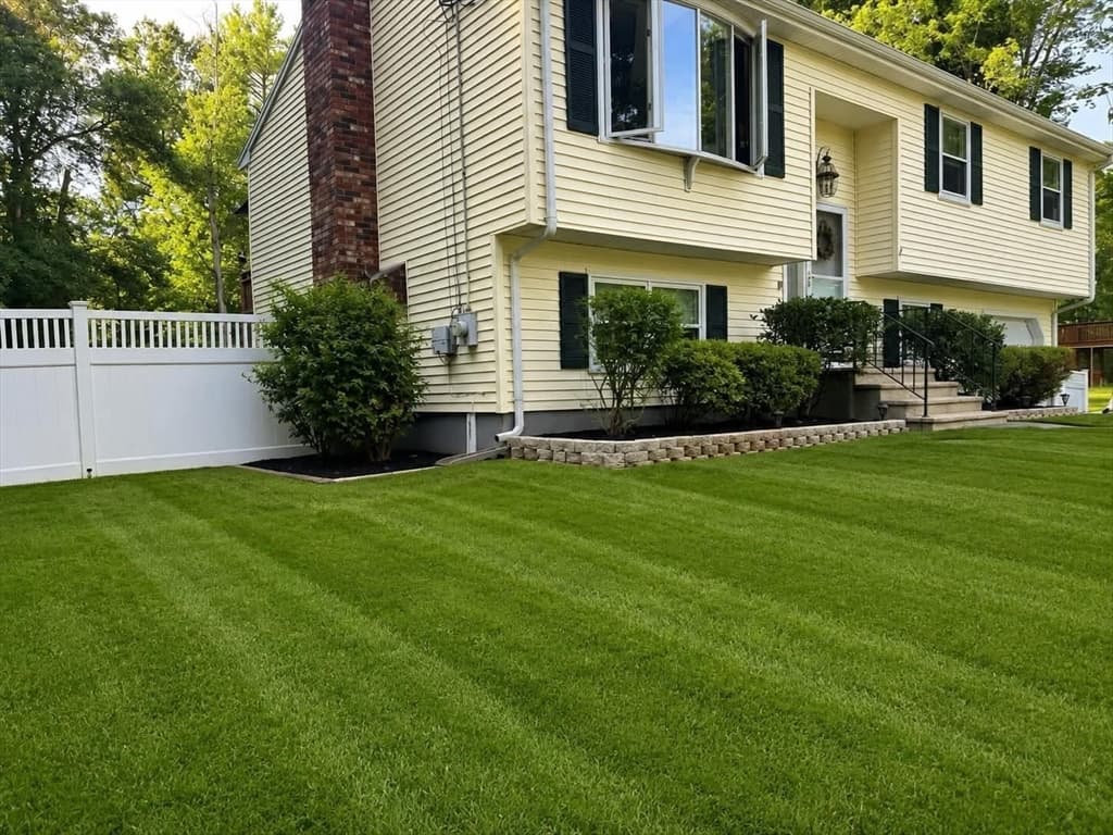140 Prospect Hill Street, Taunton MA 02780 photo 2