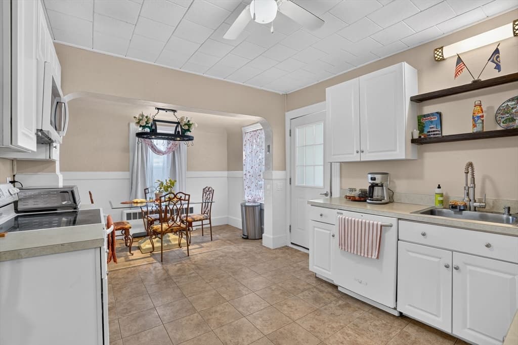 22 Fruit St, Leominster MA 01453 photo 10
