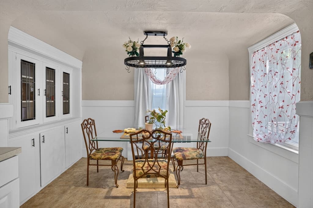 22 Fruit St, Leominster MA 01453 photo 15