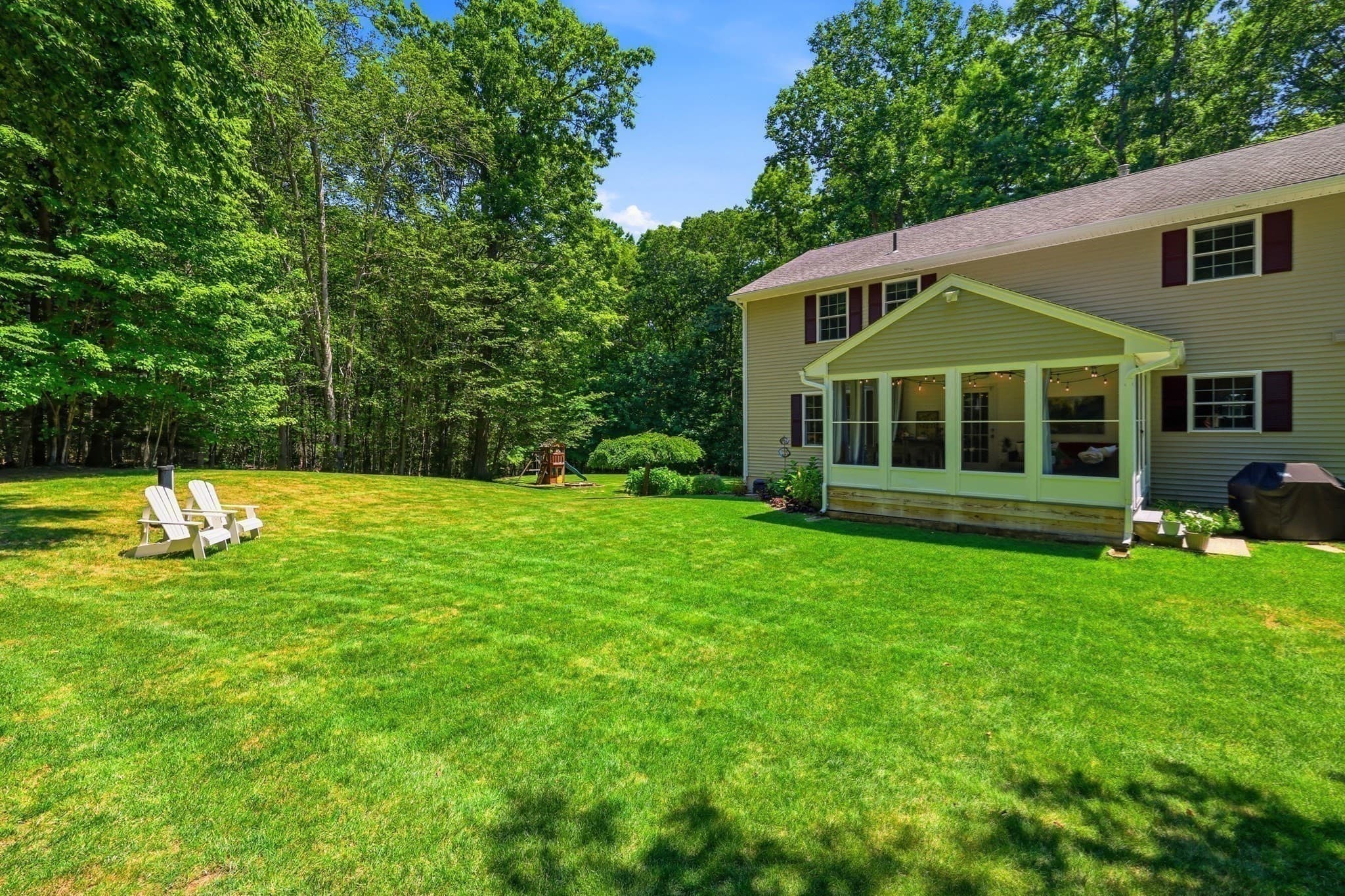 Single Family Residence at 106 Valley Rd, Southampton MA 01073, Southampton, photo 6 of 40