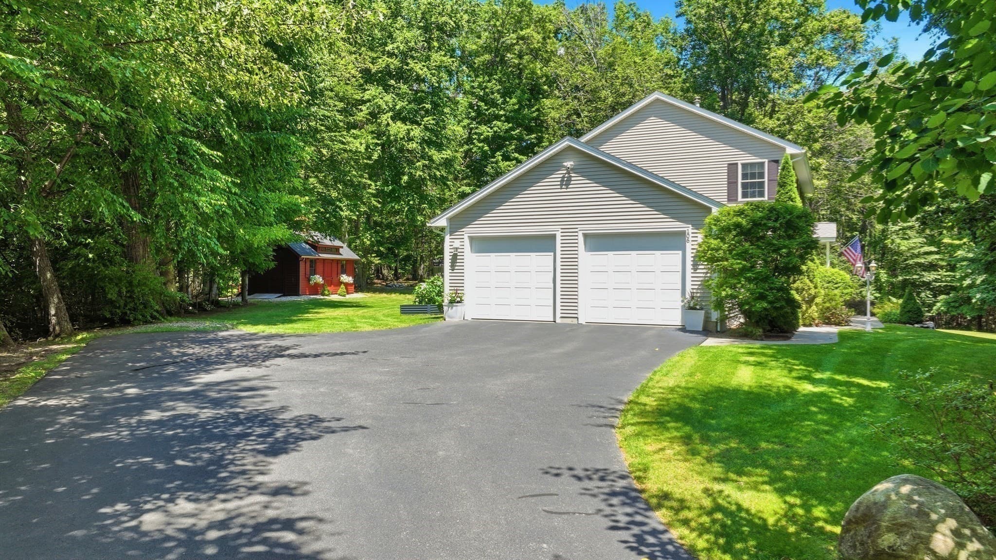 Single Family Residence at 106 Valley Rd, Southampton MA 01073, Southampton, photo 3 of 40