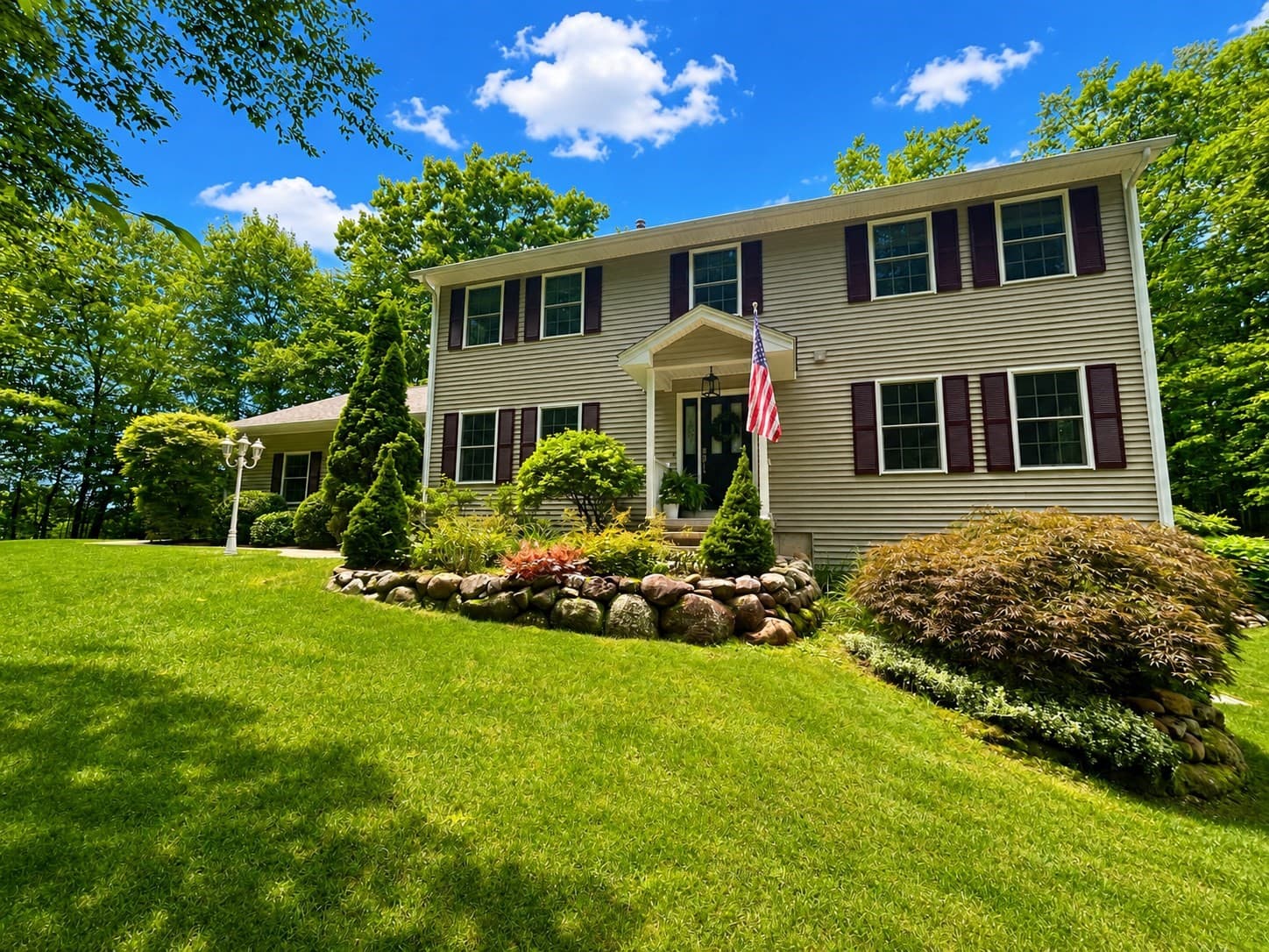 106 Valley Rd, Southampton MA 01073