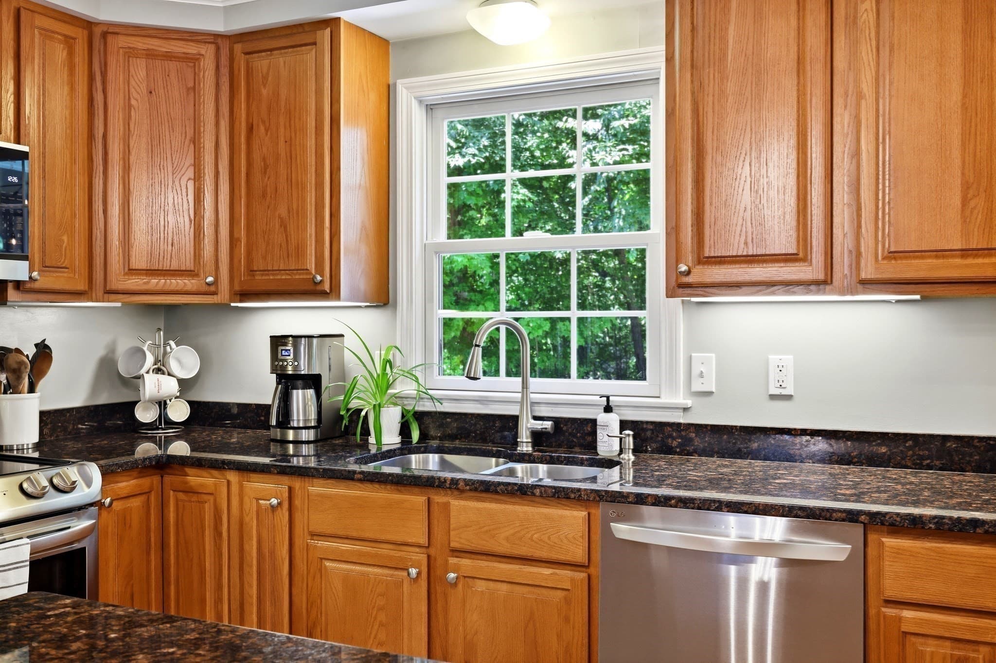 Single Family Residence at 106 Valley Rd, Southampton MA 01073, Southampton, photo 20 of 40