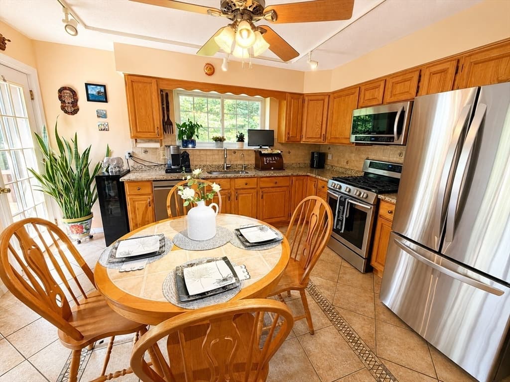 21 Voyagers Ln # 21, Ashland MA 01721 photo 6