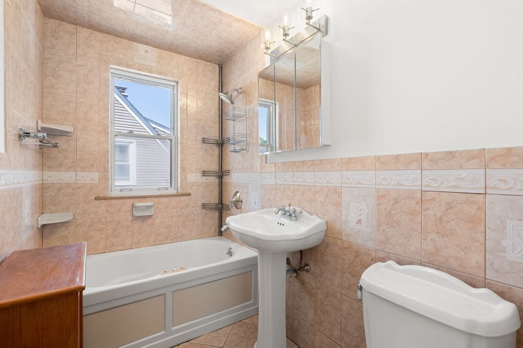 12 Hopewell Rd, Boston MA 02136 photo 14