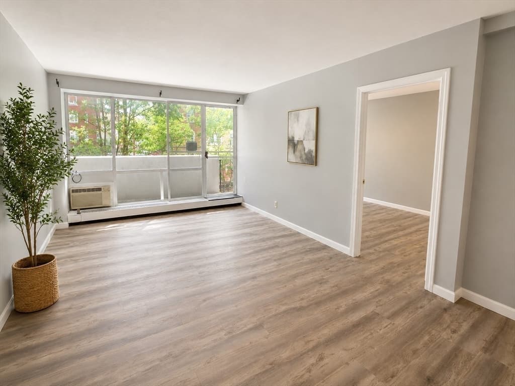 29 Concord Ave. # 212, Cambridge MA 02138 photo 5