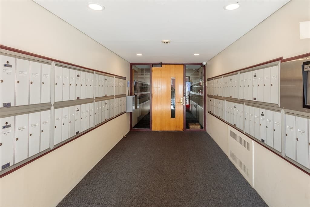 29 Concord Ave. # 212, Cambridge MA 02138 photo 11